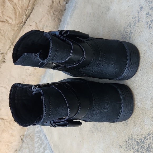 UGG Joanie Bow Boot Black Size 5 - Picture 4 of 12